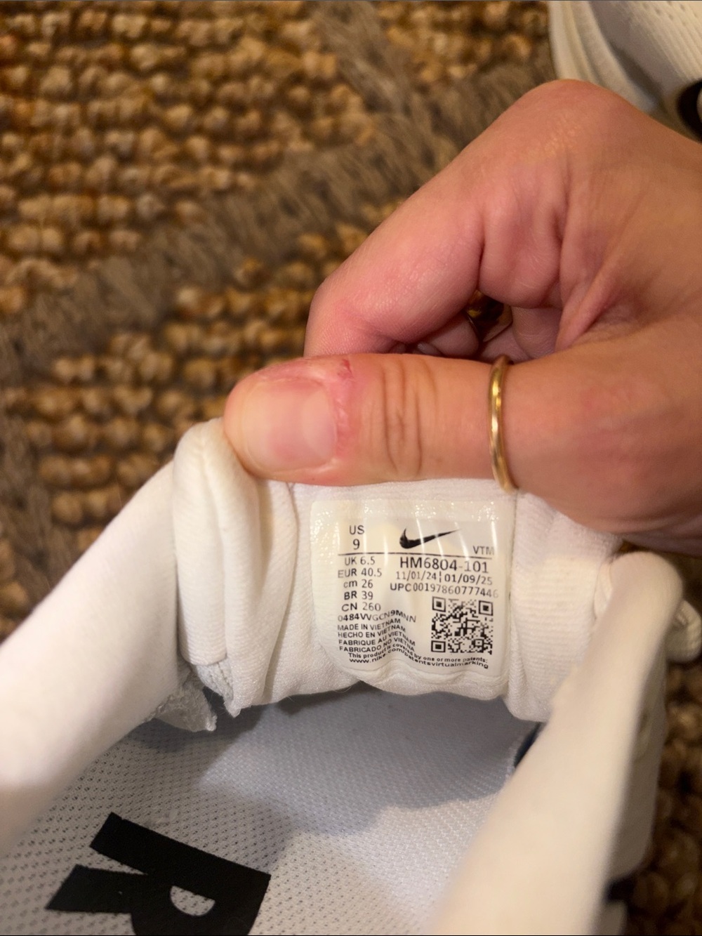 Nike Vomero 18 women’s 9 - Picture 6 of 8